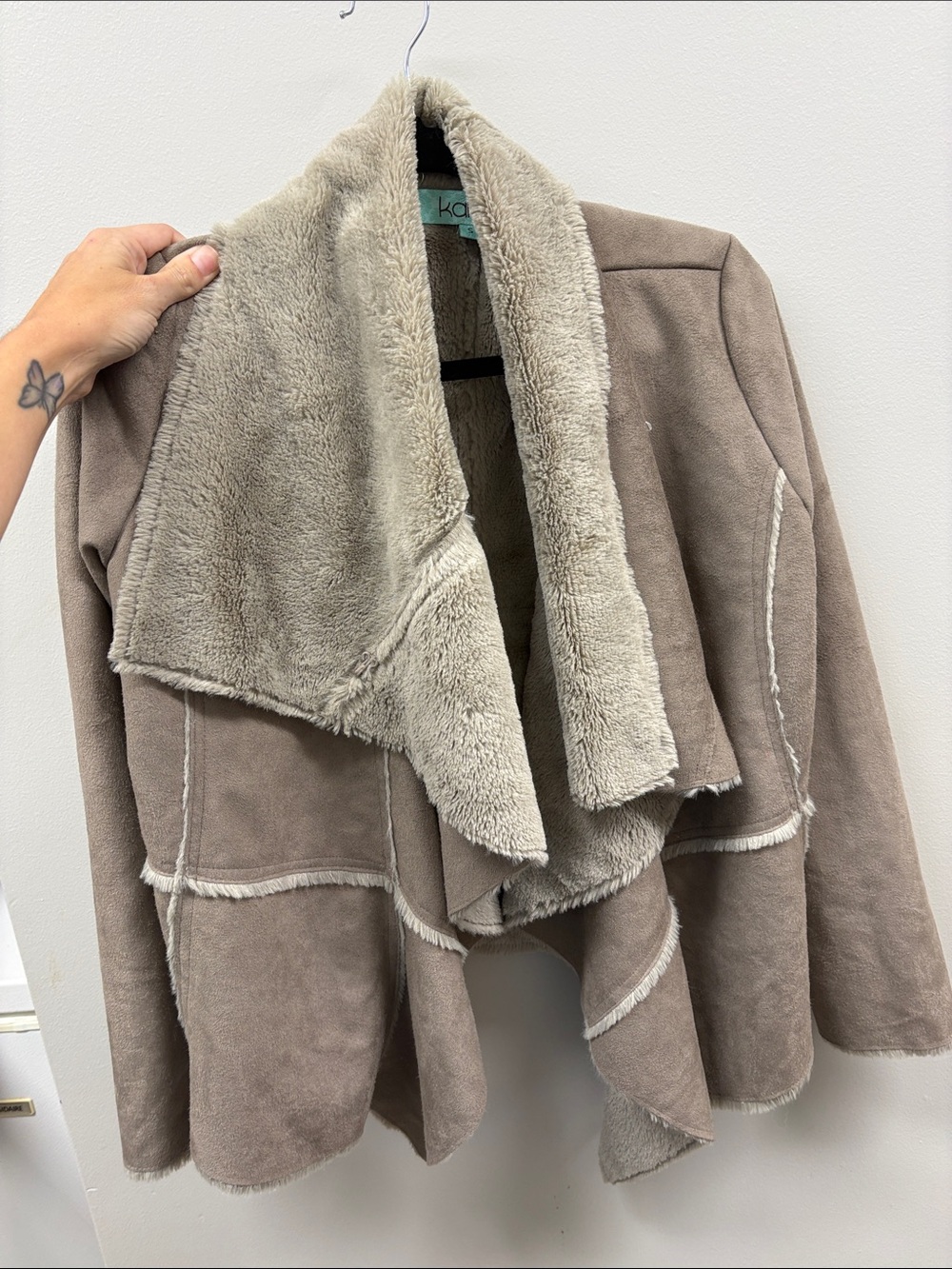 OFFERS OPEN! Small Karlie Taupe Faux Shearling Open Draped Jacket Bisque Lining
